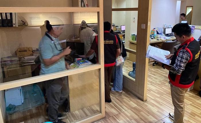 Kejari Jakbar Geledah 2 Kantor Terkait Korupsi Anak Usaha BUMN, Kerugian Negara Capai Rp 200 Miliar - Image