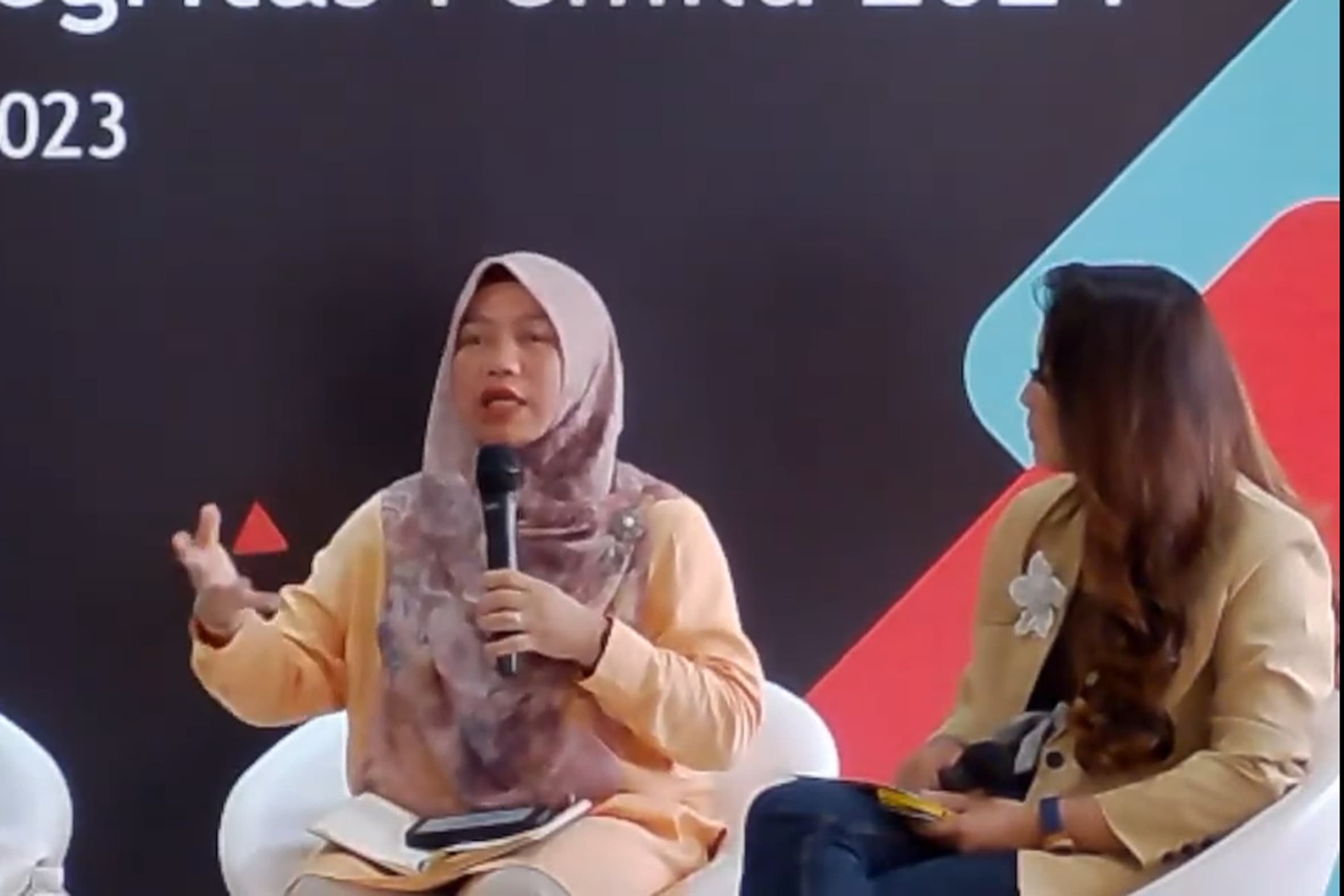 Tolak Wacana Pilkada Lewat DPRD, Titi Anggraini Sebut Pemerintah Mabok Kekuasaan dan Jauhkan Diri dari Rakyat - Image