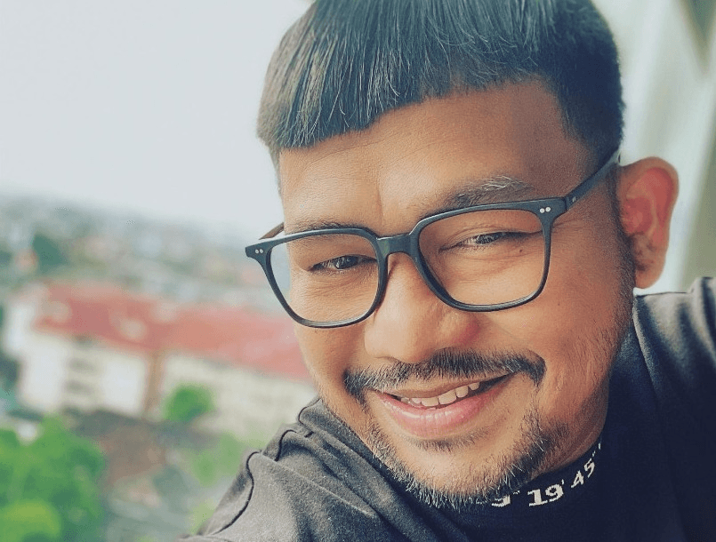 Rumah Tangga Seperti Neraka, Bedu Empat Kali Ceraikan Istri dan Robek Buku Nikah - Image