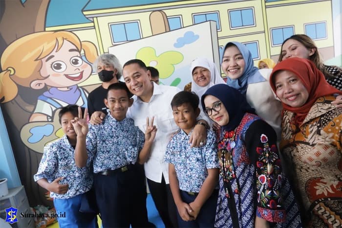 Dongkrak IPM, Pemkot Surabaya Sediakan Berbagai Layanan Literasi - Image