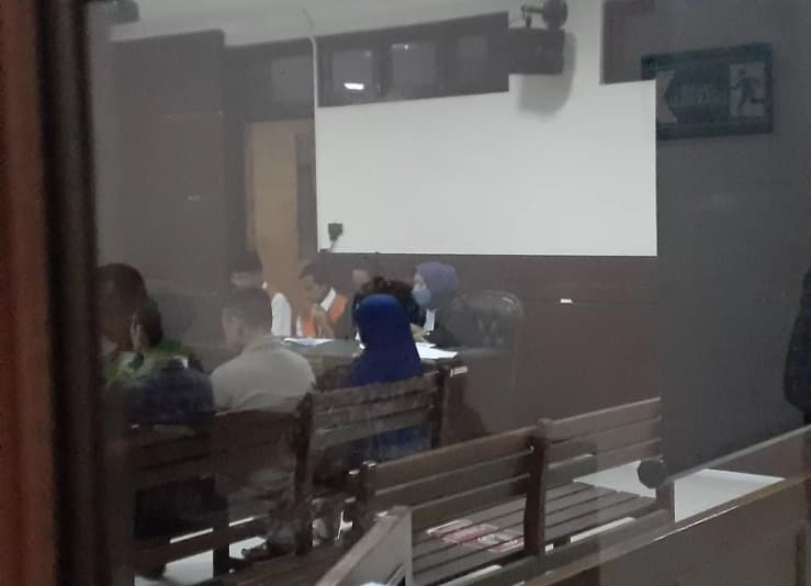Dalam Persidangan Kasus Mutilasi Mahasiswa UMY, Keluarga Tegaskan Redho Tri Agustian Tak Miliki Penyimpangan Seksual Maupun Tergabung Komunitas LGBT - Image