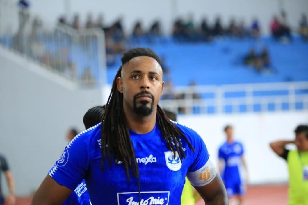 Eks Bintang Arema FC dan PSIS Semarang Kini Menggila di Liga Tiongkok! Carlos Fortes Jadi Mesin Gol Anyar SZ Dongwu - Image