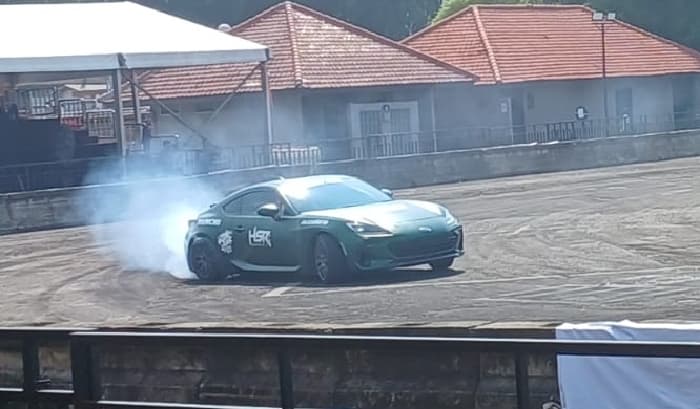 Ban Accelera 351 Sport GD dan Forceum EXP Sport Meluncur Langsung Dipakai Drifting di IIMS - Image