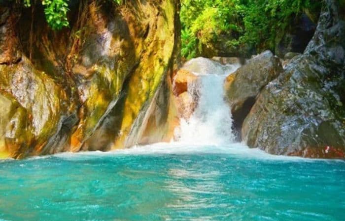 Pencinta Alam Wajib ke Sini! Intip 5 Wisata Curug Dekat Sentul Bogor yang Murah dan Indah - Image