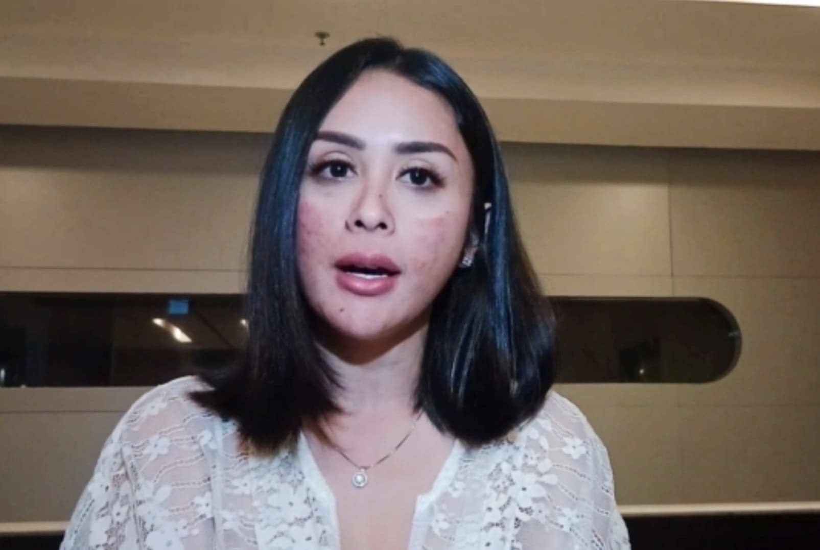 Akui Trauma karena Pernikahannya Gagal, Selvi Kitty Tak Kapok Menikah lagi - Image