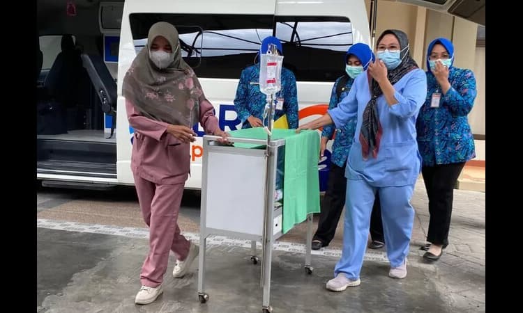 Dapat Rujukan Bayi Kembar Siam, RSUD dr Iskak Tulungagung Bakal Jalani Persiapan Operasi Pemisahan Selama 8 Bulan - Image