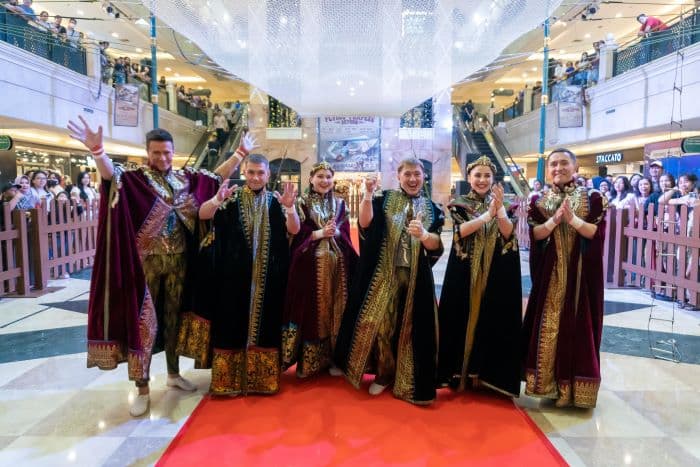 Flying Trapeze Kembali Hadir di Indonesia Dengan Sentuhan Nusantara - Image