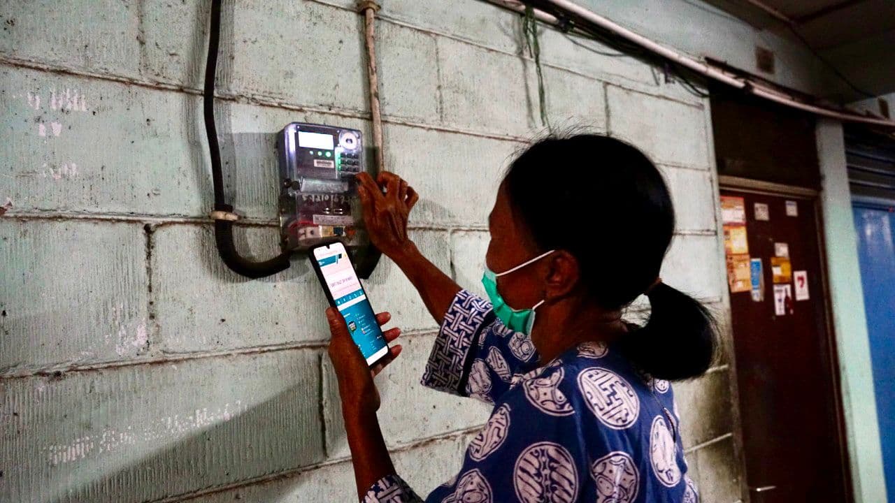 Deretan Kebiasaan Buruk yang Membuat Tagihan Listrik di Rumah Naik. Cek Sekarang Jangan Sampai Tagihan Membengkak - Image