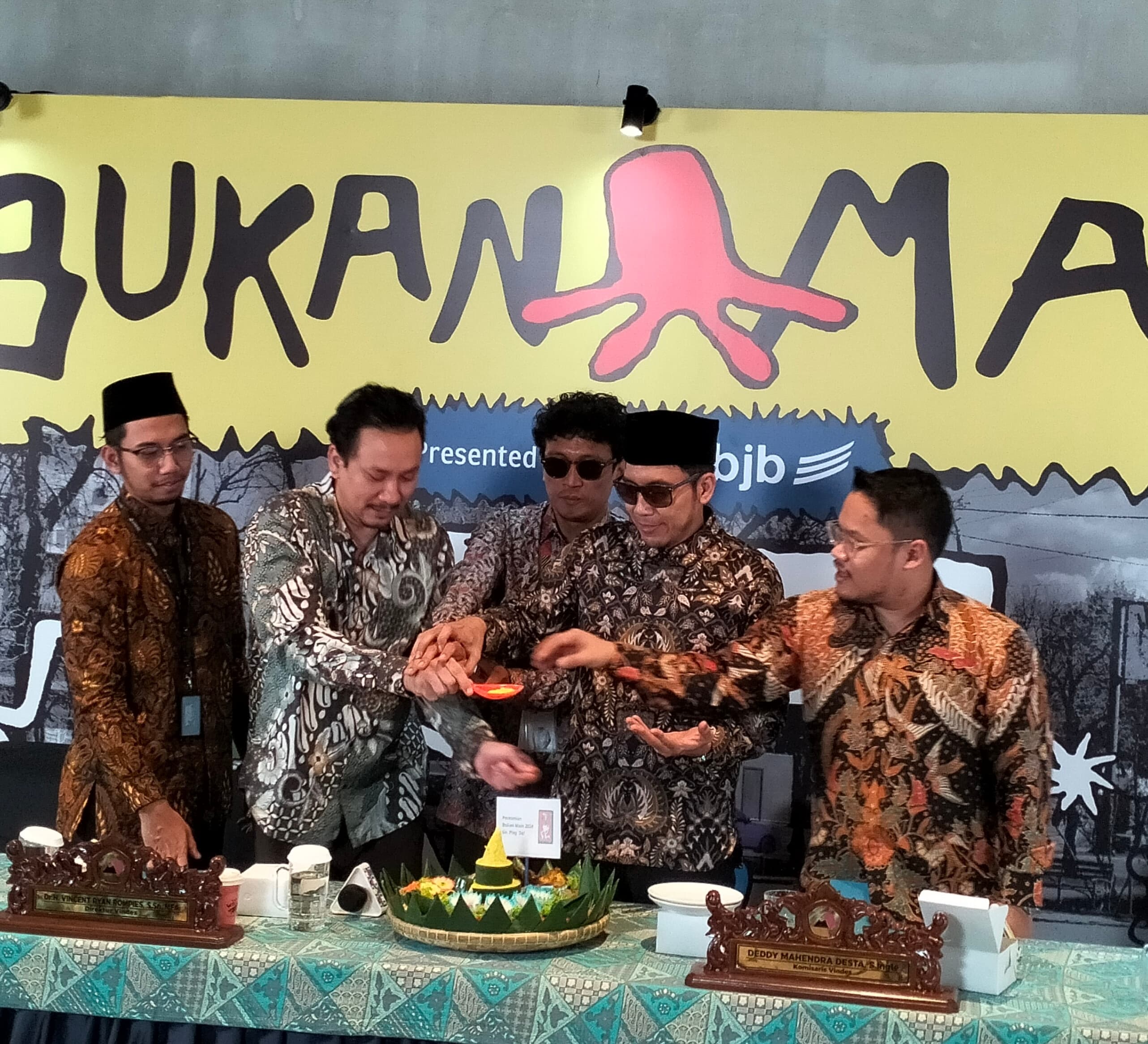 Berhasil Naikkan Olahraga Tenis, Kini Vindes Bikin 'Bukan Main' - Image