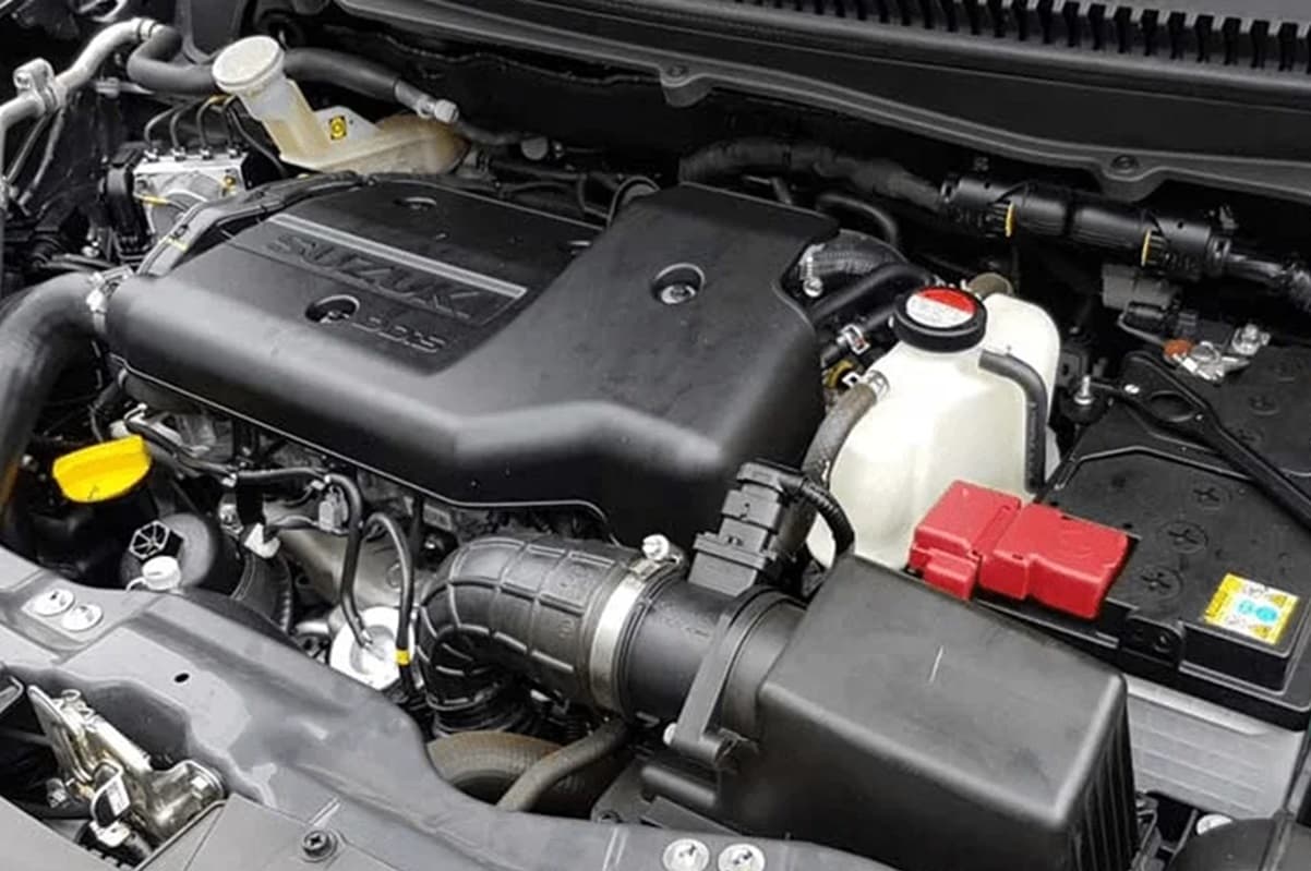 Banyak Dilakukan di Tempat Detailing, Memang Boleh Mencuci Ruang Mesin Mobil, Nggak Takut Rusak? - Image