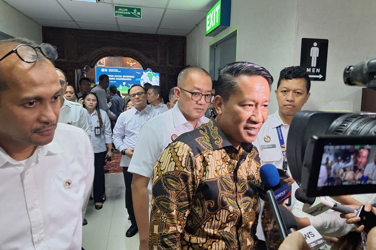 Bangun Ekonomi Berkeadilan, Menkum Supratman Bikin Layanan Pencatatan Social Enterprise - Image