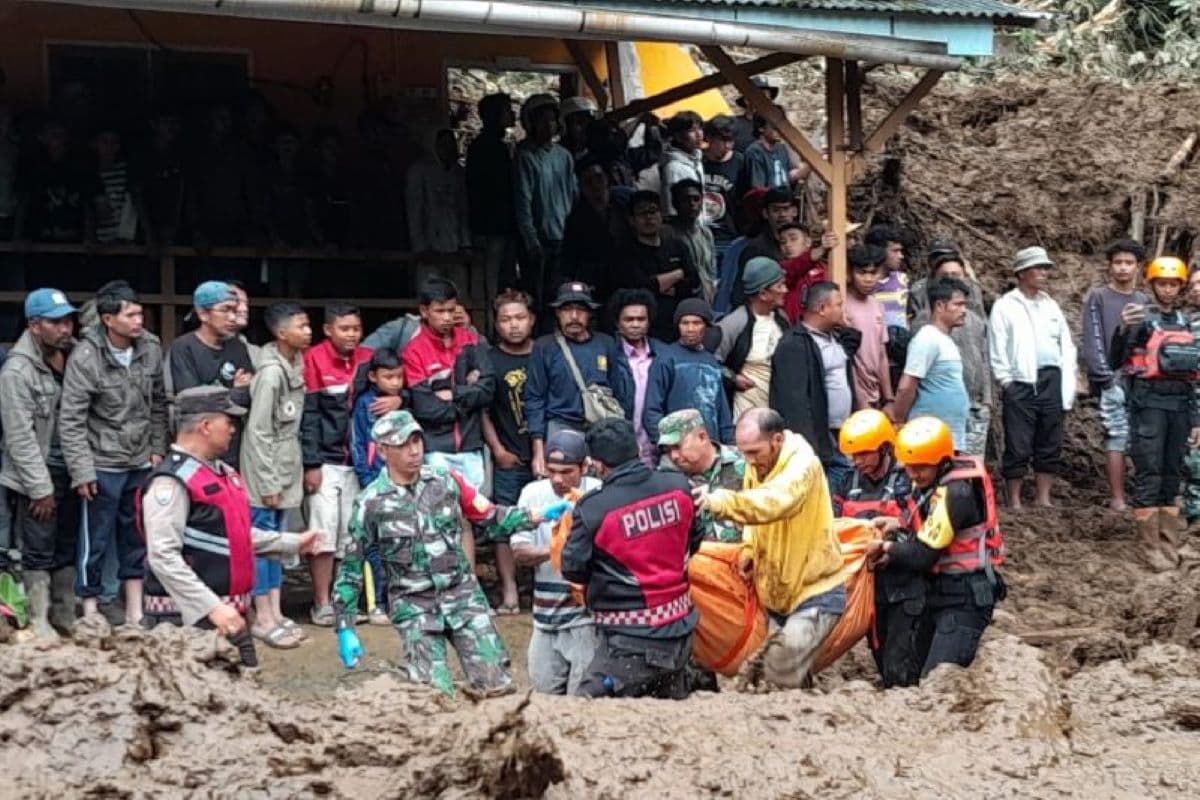 BPBD Karo Catat 9 Orang Meninggal dan Satu Orang Hilang akibat Longsor - Image