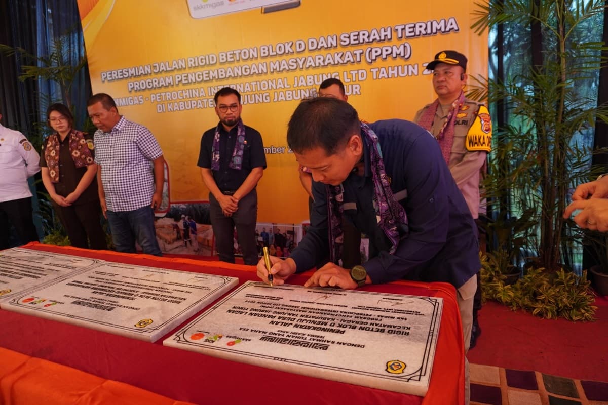 Serahkan 18 PPM ke Pemkab Tanjab Timur, PetroChina Komit Dorong Kesejahteraan Masyarakat - Image