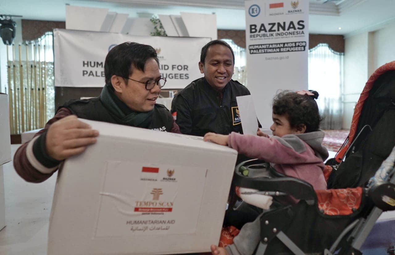 Anak-Anak Pengungsi Gaza Kondisinya Memperhatikan, Ketua Baznas Ungkap Ada yang Matanya Rusak Terkena Bom - Image