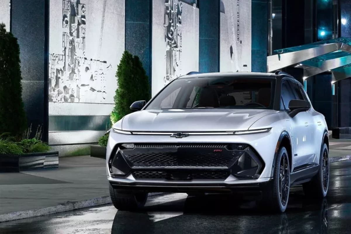 Tak Hasilkan Sistem Peringatan Suara yang Cukup bagi Pejalan Kaki, Chevrolet Recall 7.606 Unit Equinox EV dari Pasaran - Image