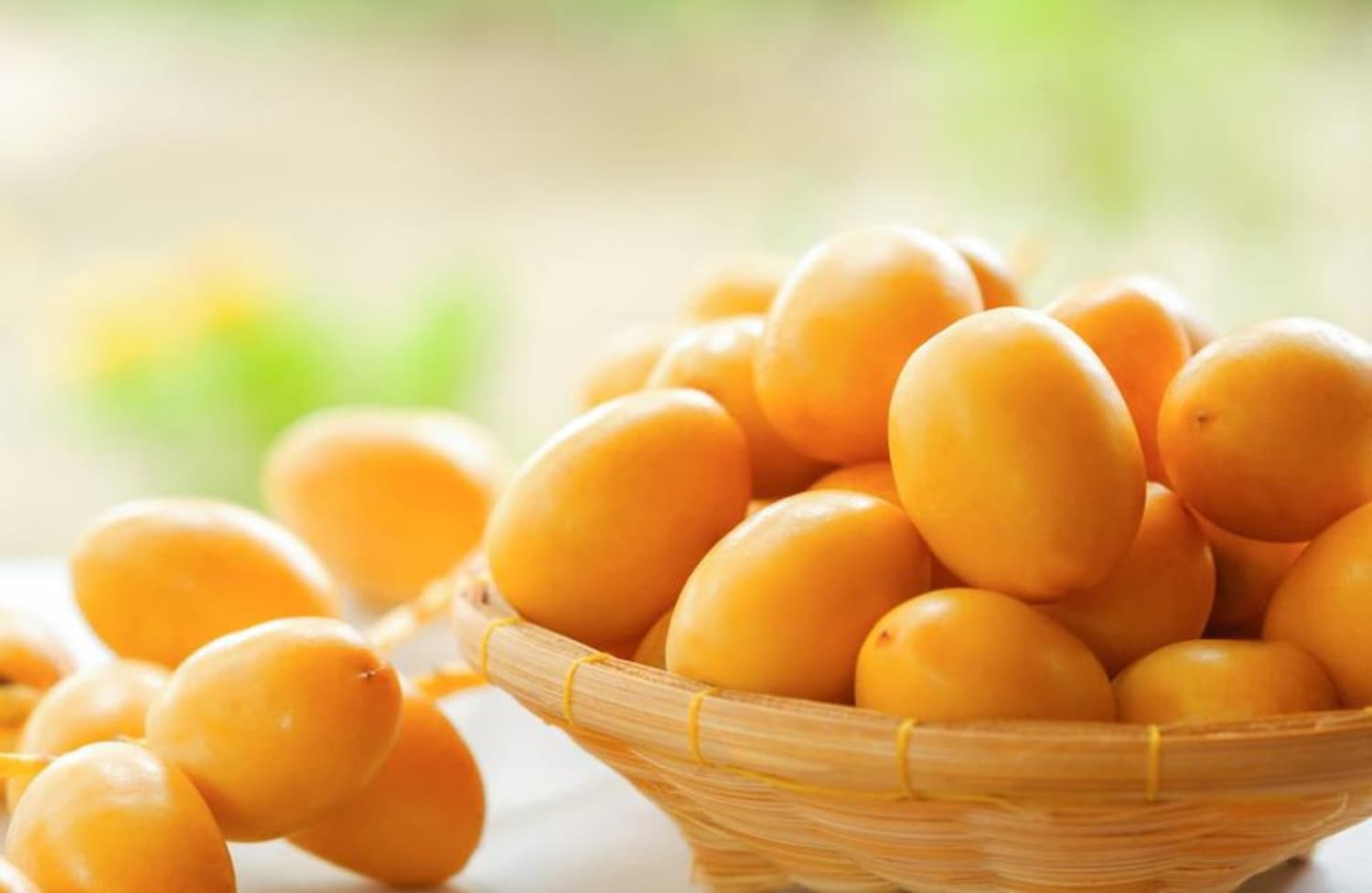 Mitos atau Fakta: Benarkah Kurma Muda Bisa Meningkatkan Kesuburan dan Keberhasilan Program Hamil? Simak 5 Manfaatnya - Image