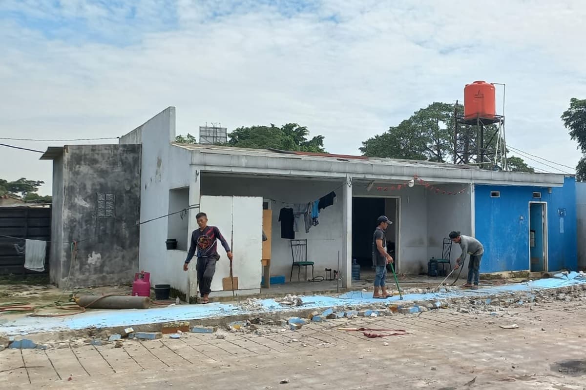 Jelang Batas Waktu Penertiban, Warga Penggarap Lahan Kampus UIII Melakukan Pengosongan Mandiri - Image