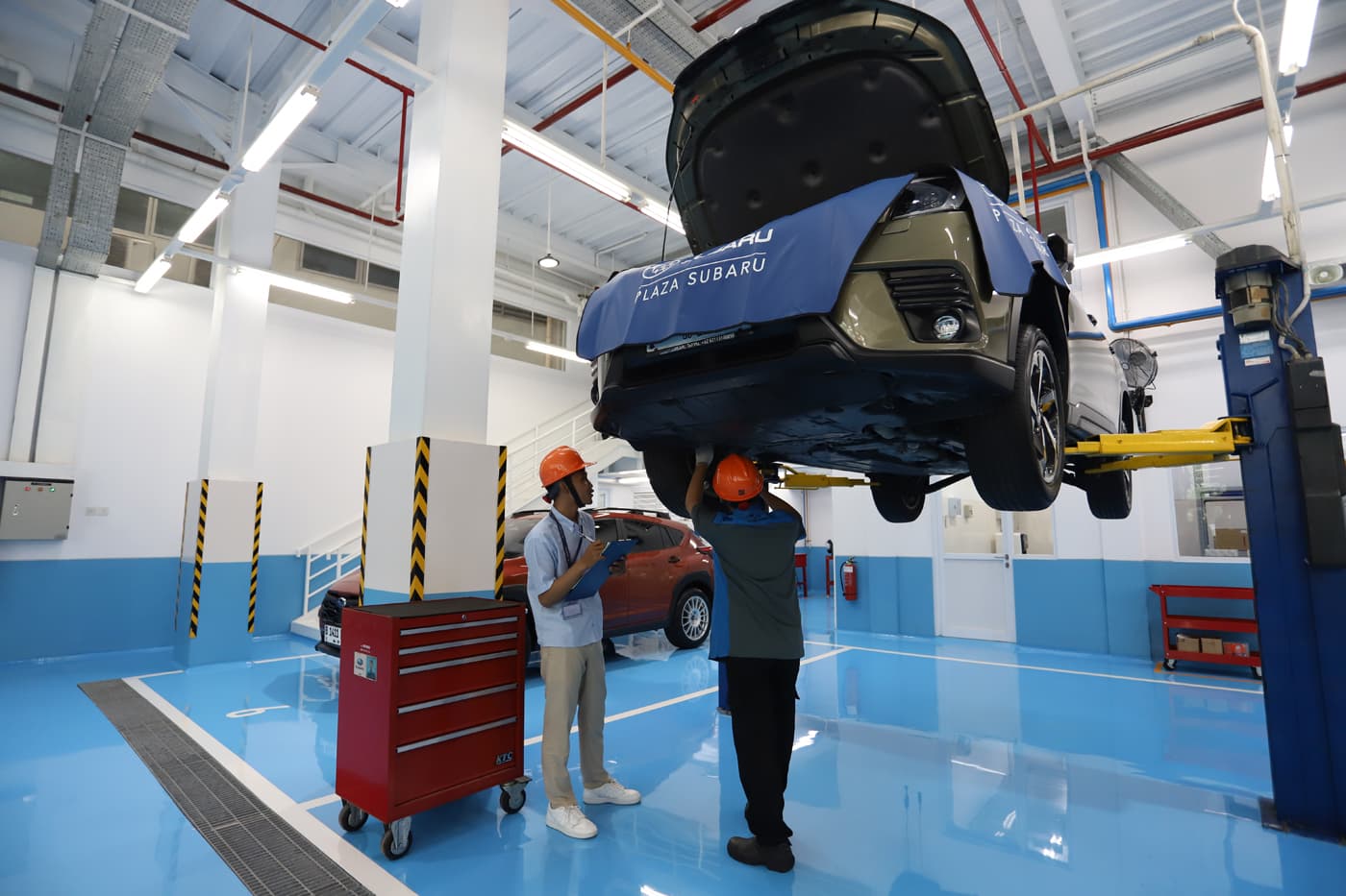 Jangan Sampai Salah Pilih! Ini 5 Cara Cerdas Menentukan Bengkel Mobil Terbaik dan Terpercaya - Image