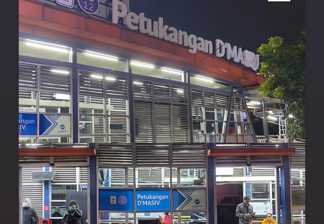D'Masiv Band Pertama yang Jadi Nama Halte Transjakarta, Dirut Transjakarta Welfizon Yuza: Buat Kami Tidak Hanya Transaksi Bisnis - Image