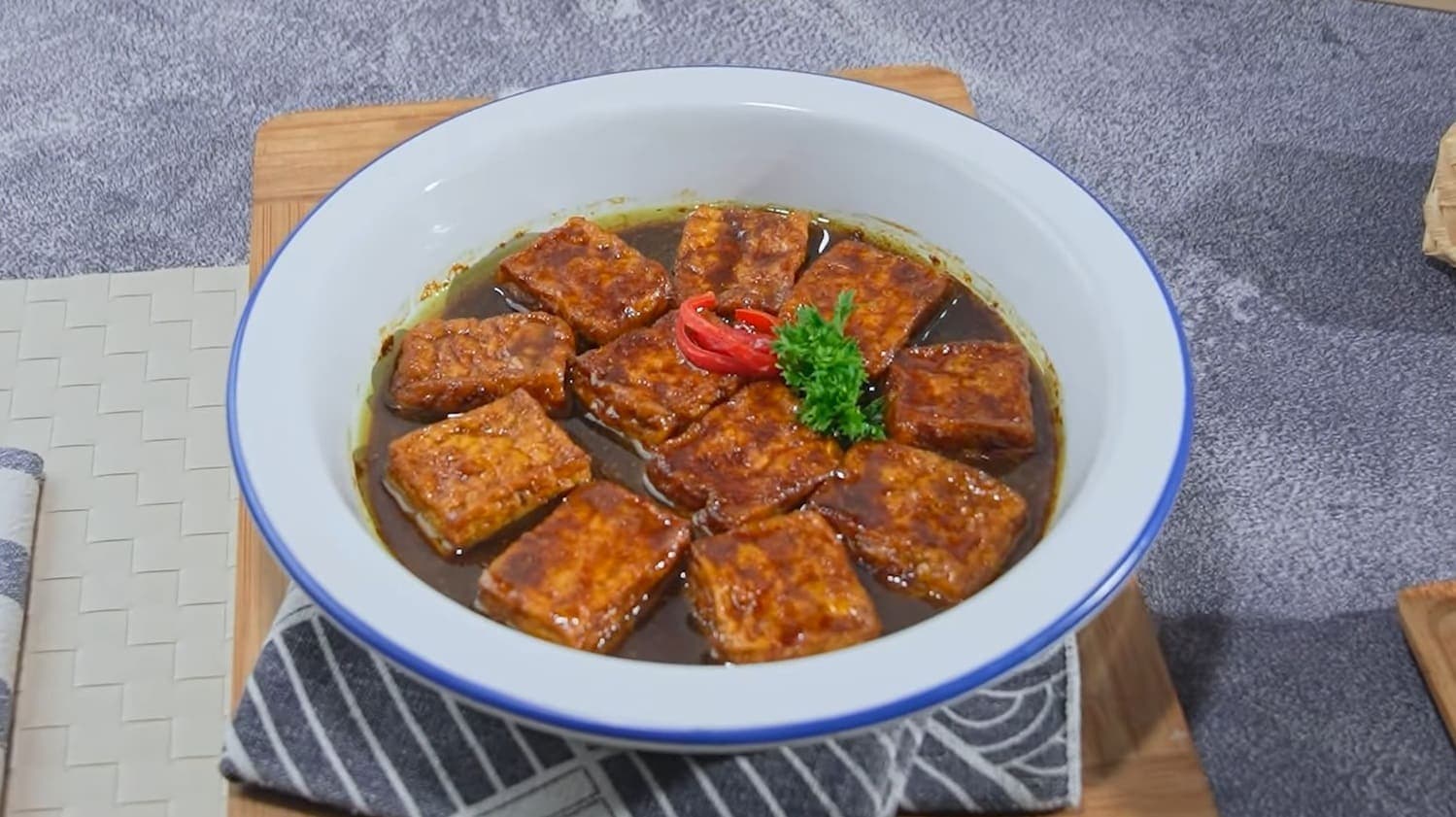 Sajian Nikmat Tahu Goreng Masak Kecap ala Chef Rudy, Ide Menu Sahur Anti Bosan - Image