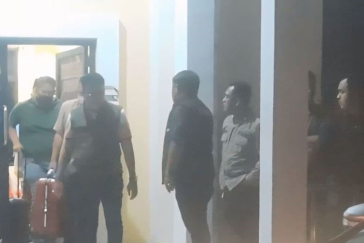 Delapan Pejabat di OKU Terjaring OTT KPK Dibawa ke Palembang - Image