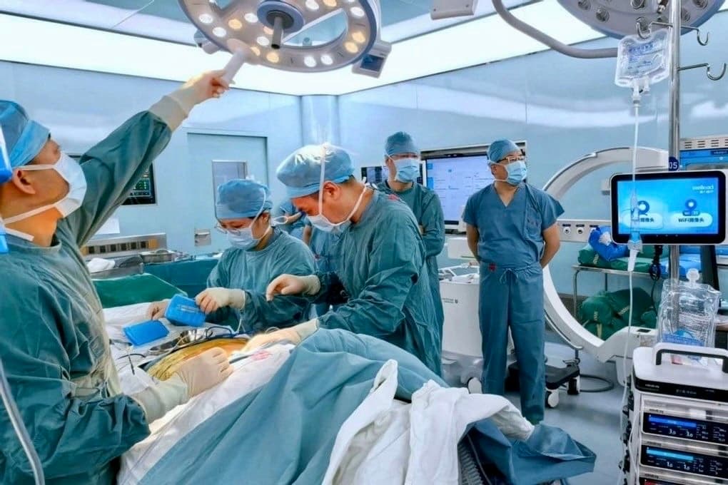 Terobosan Medis di Tiongkok, Teknologi Baru Pulihkan Kelumpuhan dalam Waktu Singkat, Tantang Neuralink Milik Elon Musk - Image