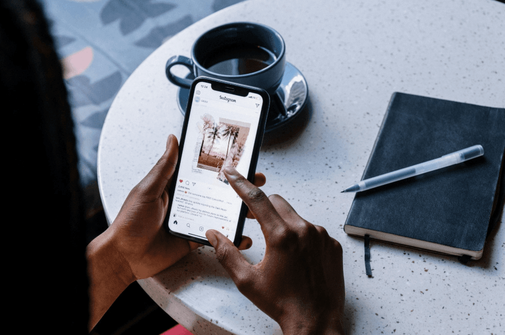 Marak Propaganda Buzzer, Simak 6 Cara untuk Membedakan Informasi yang Benar dan Salah di Media Sosial - Image