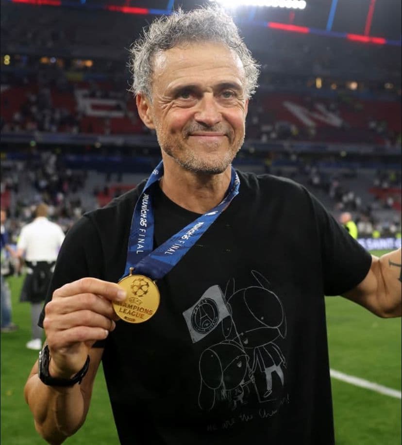 Bungkus Kemenangan PSG dengan Haru, Luis Enrique Kenang Putri Tercinta di Allianz Arena - Image