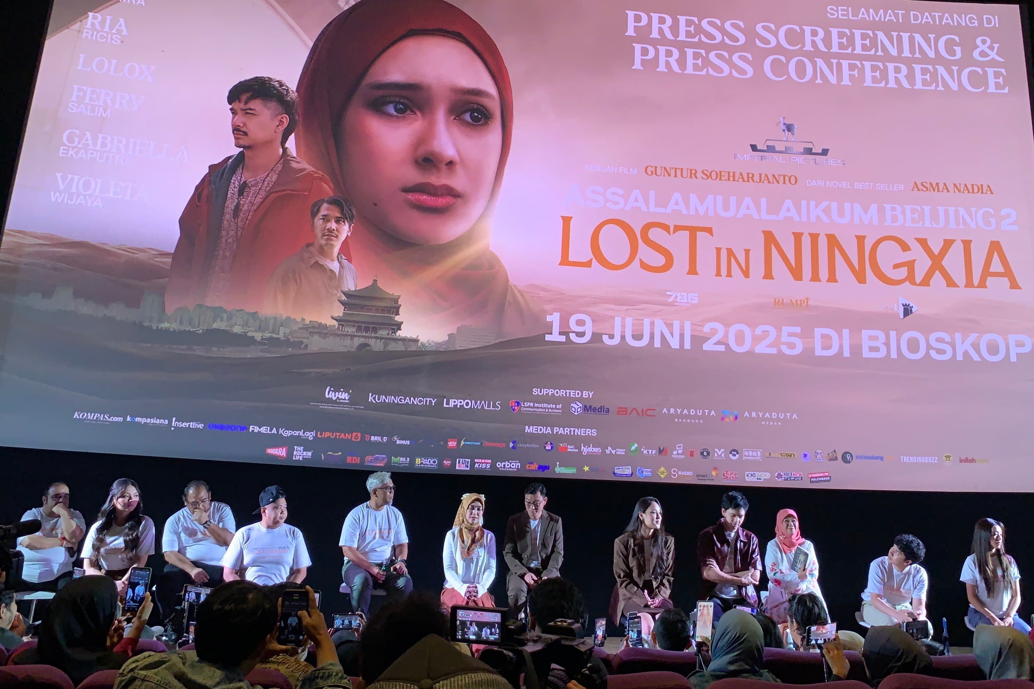 Cerita Baskara Mahendra Deg-degan Jelang Syuting Film Assalamualaikum Beijing 2: Lost in Ningxia - Image