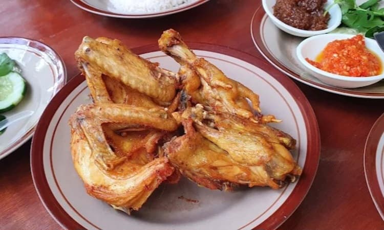 TOP 7 Wisata Kuliner Favorit Presiden Jokowi di Solo, Pernah Berkunjung ke Salah Satunya? - Image