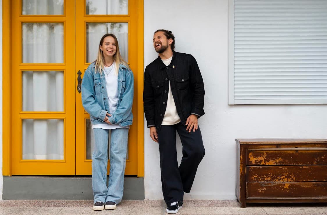 Inspirasi Outfit Hangout dengan Outer untuk Tampil Stylish dan Nyaman Sekaligus - Image