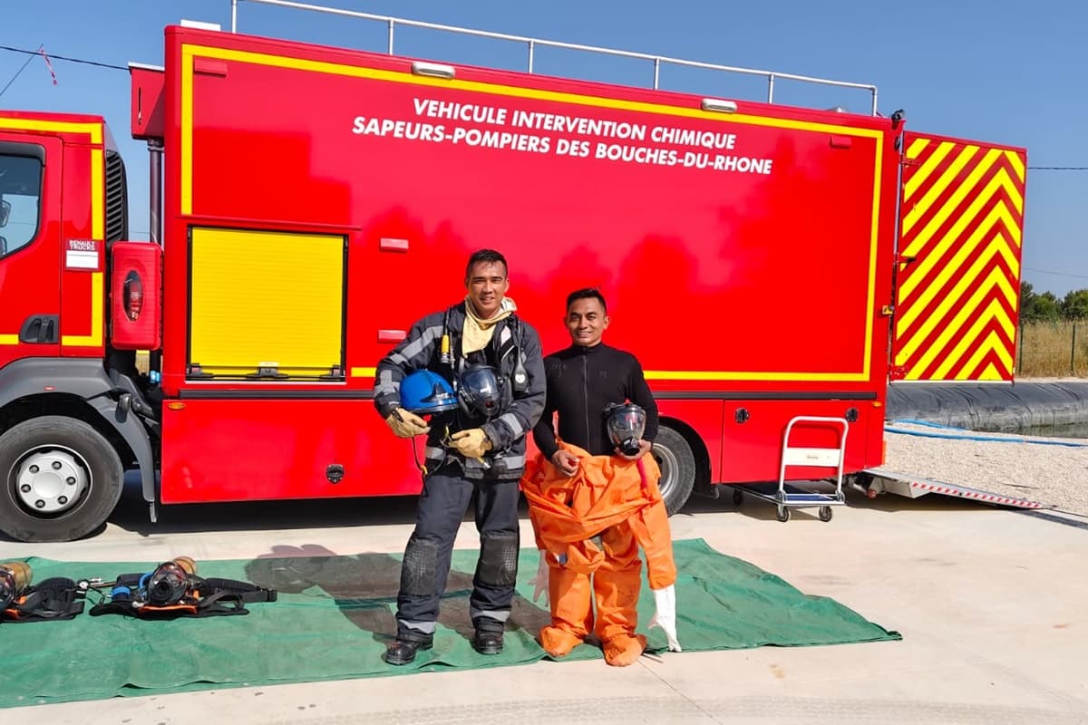 Dari Pasar Turi ke Prancis Belajar Tangani Bahan Kimia Berbahaya - Image