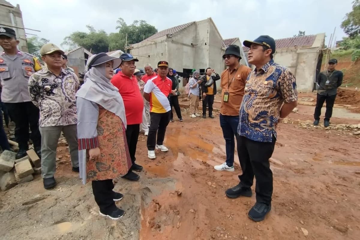 Belum Kantongi PBG dan Langgar Ketentuan Tata Ruang Wilayah, Komplek Perumahan Pangeran Residence di Pancoran Mas Disegel - Image