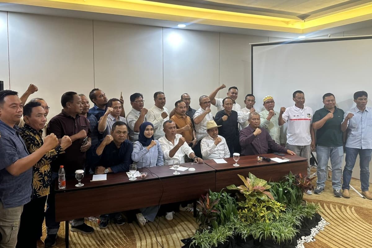 76.700 Ton Gula Kristal Tak Laku, Petani Tebu Jatim Ancam Mogok Massal - Image