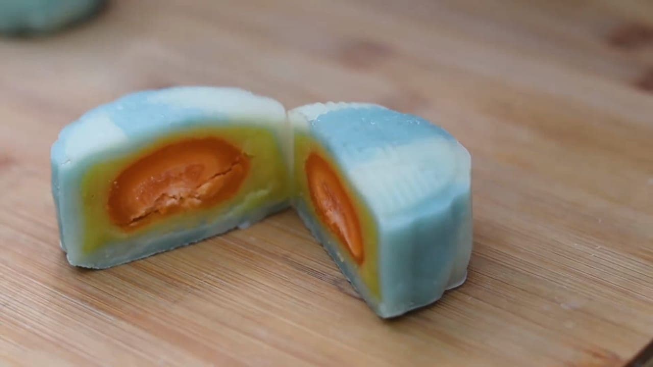 Resep Mooncake Snow Skin Modern ala Devina Hermawan: Kreasi Cantik, Lembut, dan Lumer di Mulut untuk Sajian Spesial Festival Pertengahan Musim Gugur - Image