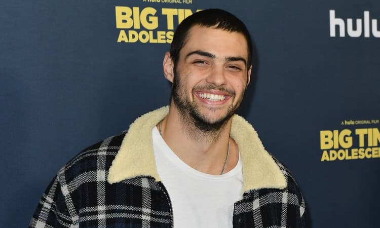 Noah Centineo Bertransformasi dari Bintang Remaja Jadi Aktor Laga Utama Lewat Film Street Fighter - Image