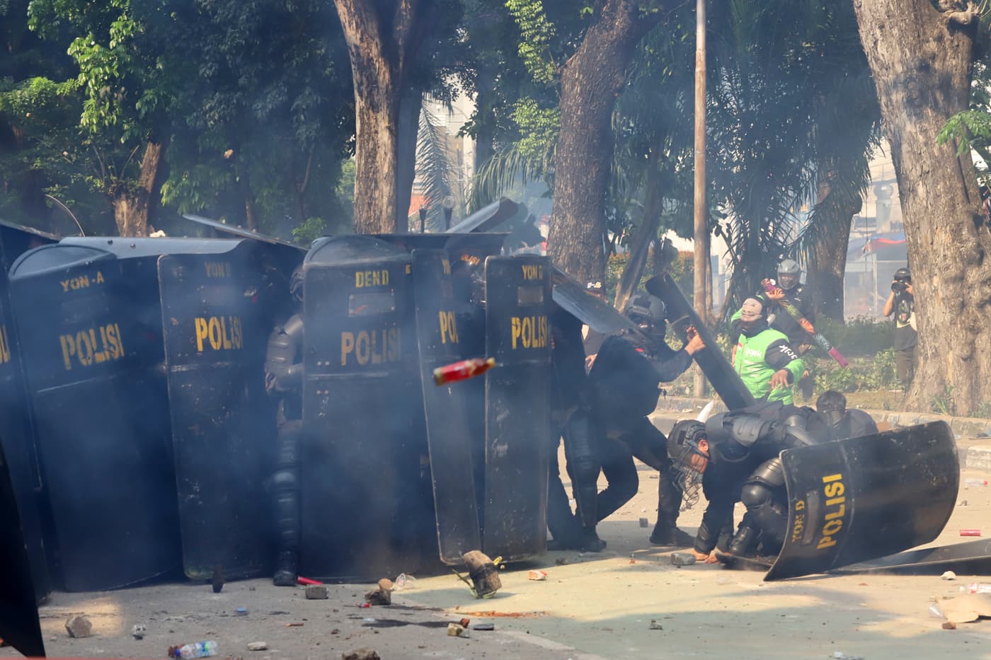 Dituding akan Menggunakan Peluru Karet untuk atasi Massa Anarkistis, Polda Metro Jaya: Kita Ada Tahapan-tahapan - Image
