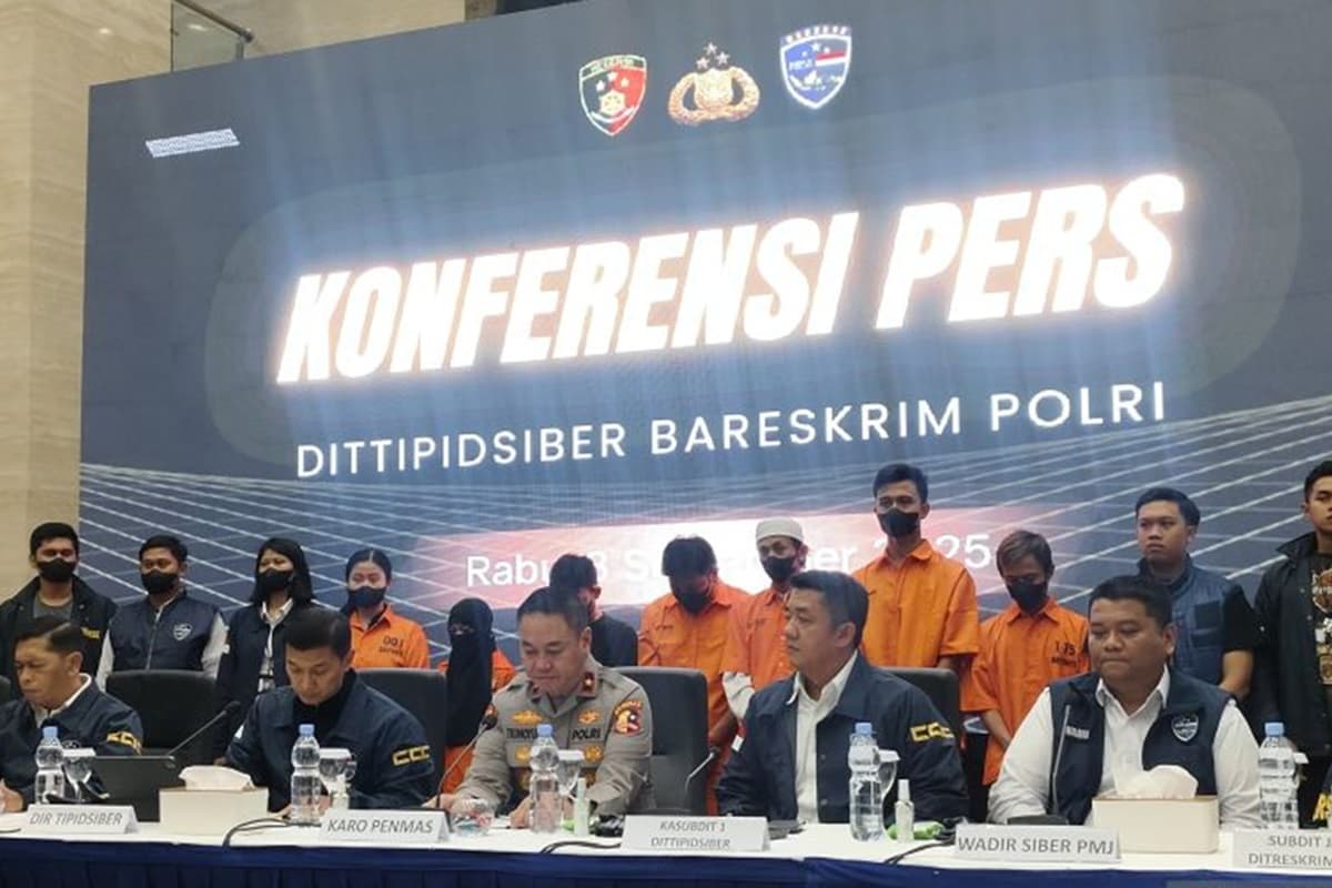 Polri Tangkap Seorang Karyawan Swasta Pemilik Akun TikTok Provokator Aksi Penjarahan Rumah Ahmad Sahroni - Image