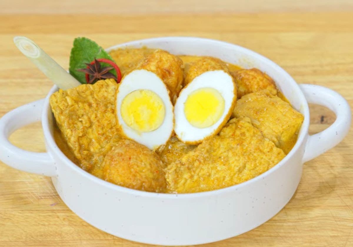 Resep Kari Tempe Tahu dan Telur ala Rudy Choirudin, Kamu Wajib Coba! - Image