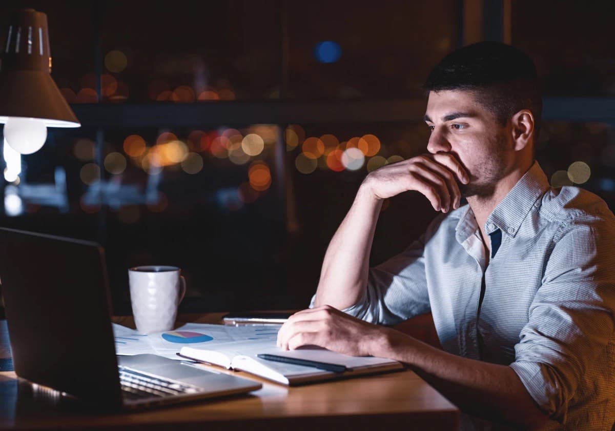 7 Tips Menjaga Kesehatan Pekerja Shift Malam agar Tubuh Tetap Bugar - Image