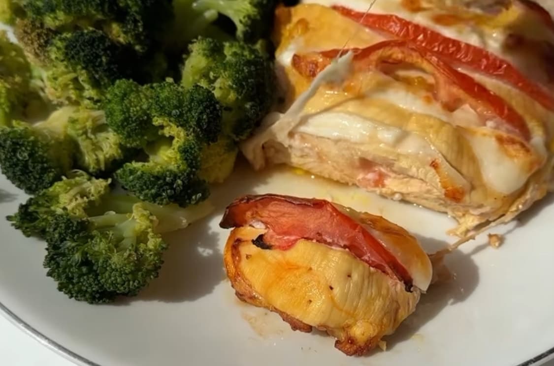 Resep Low Carb Chicken Mozzarella, Menu Praktis Sehat Hanya 20 Menit - Image