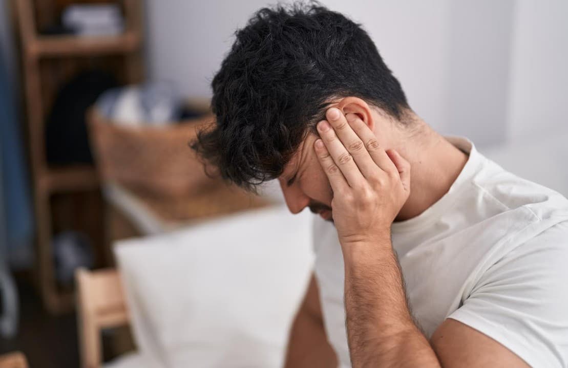 Telinga Berdenging Terus-Menerus? Waspadai Tinnitus, Begini Penjelasan Dokter - Image