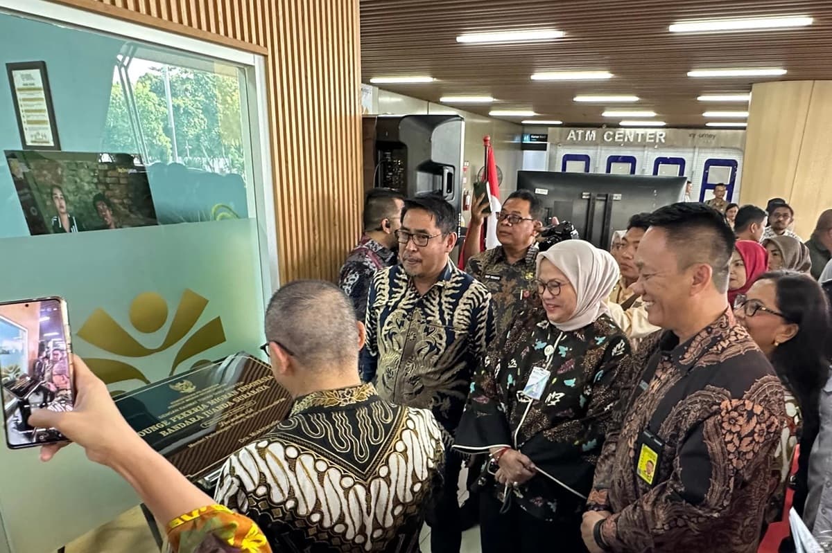 TPPO Masih Marak, Menteri P2MI Mukhtarudin Ingatkan Calon Pekerja Migran Lewati Jalur Legal - Image