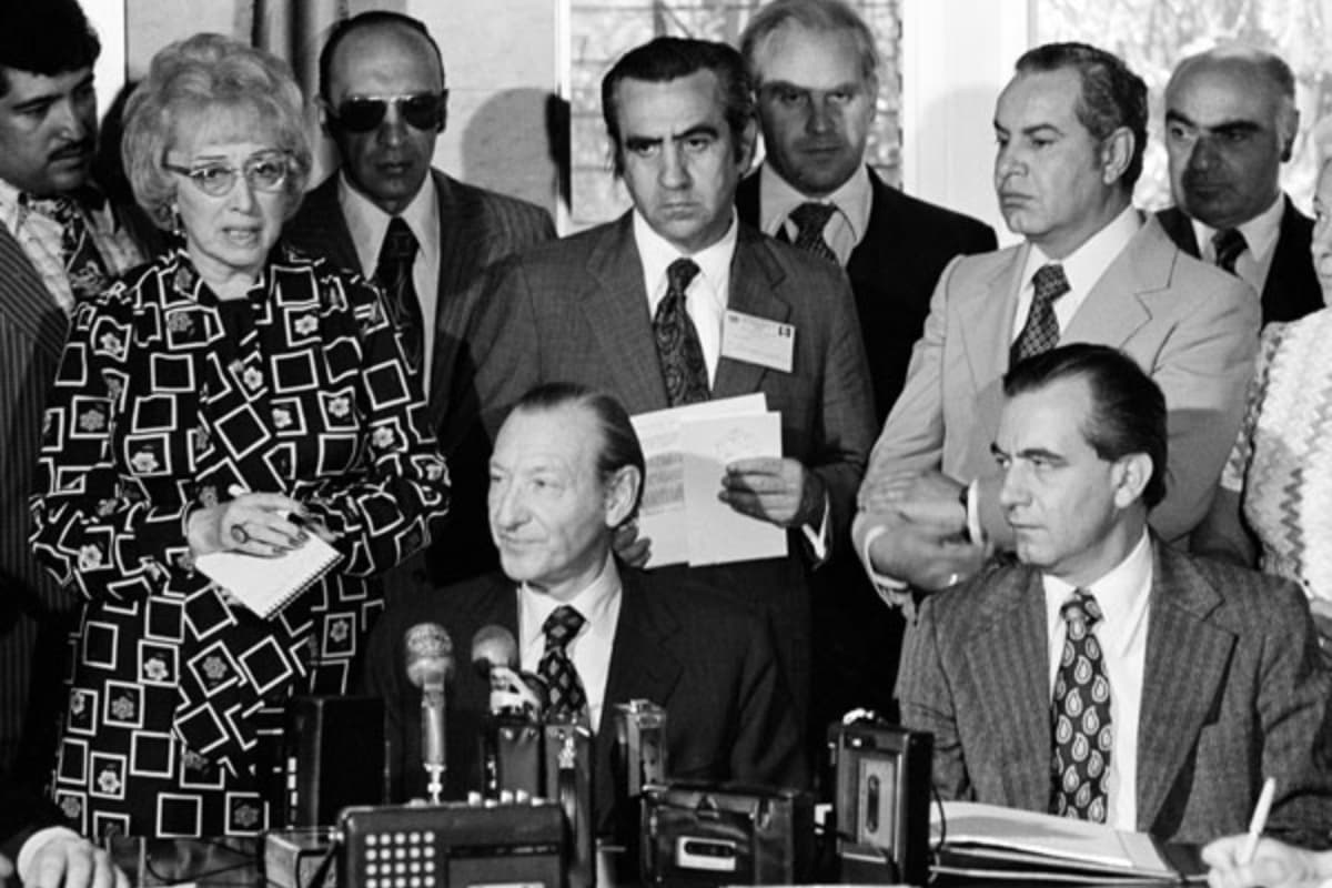 CEDAW: Tonggak Perlindungan Hak Perempuan yang Masih Butuh Nyawa di Indonesia - Image