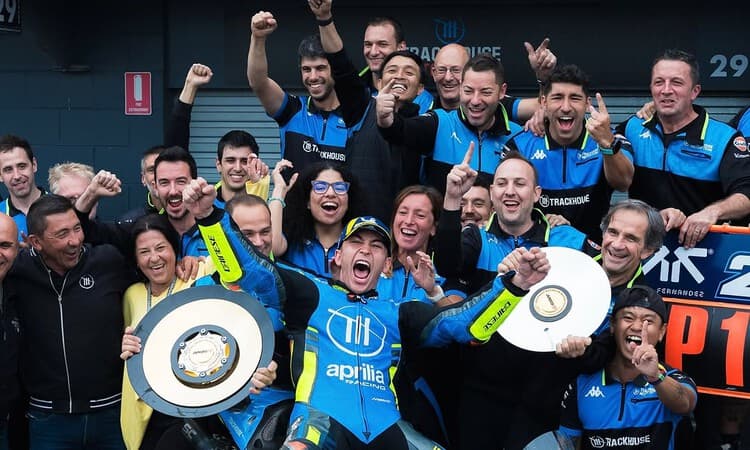 Kemenangan Raul Fernandez di MotoGP Australia 2025 Buktikan Kejeniusan Tim Trackhouse Aprilia - Image