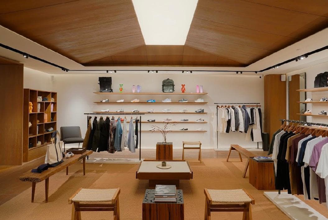 Resmi Buka Flagship Store di Bandung, Hidupkan Budaya Sneakers Lokal - Image