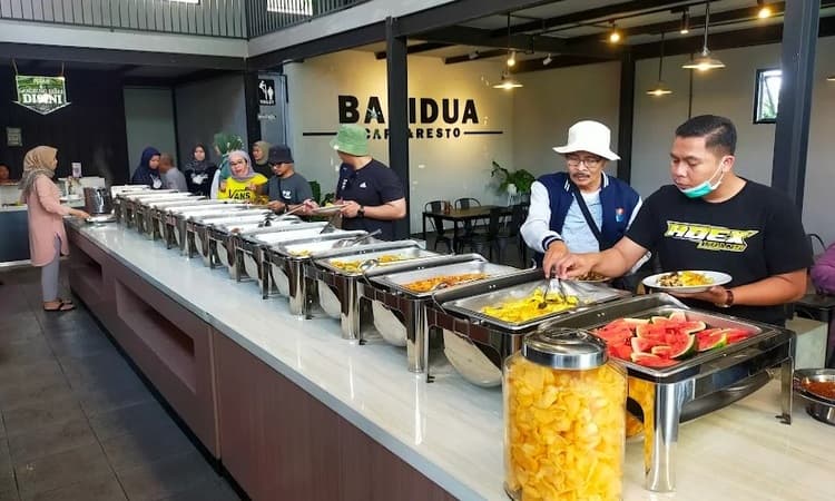 5 Tempat Makan Keluarga Favorit di Pamekasan, dari Seafood Segar hingga Steak Modern - Image