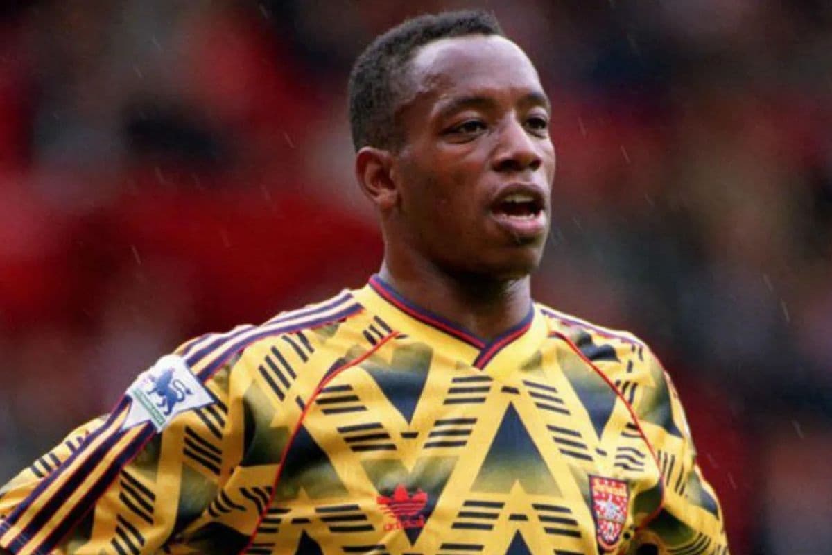 10 Jersey Terbaik Milik Adidas Sepanjang Sejarah Sepak Bola Dunia, Salah Satunya Milik Arsenal! - Image