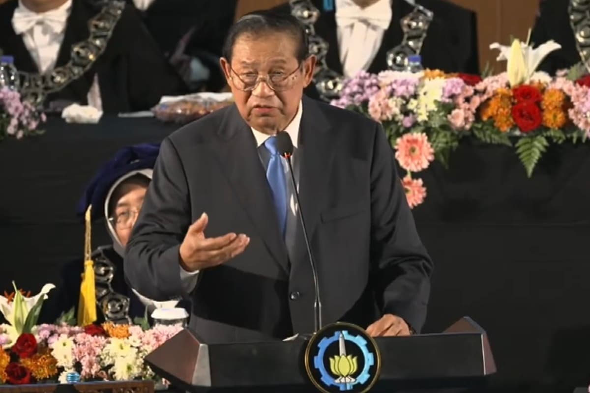 Raih Penghargaan 10 Nopember dari ITS, SBY: Saya akan Terus Mengabdi di Masa Senja - Image