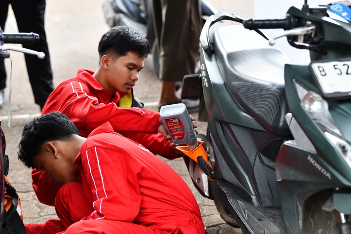 Oli Motor Tiba-Tiba Cepat Habis? Bisa Jadi Ini Tanda Kebocoran yang Sering Kamu Abaikan - Image
